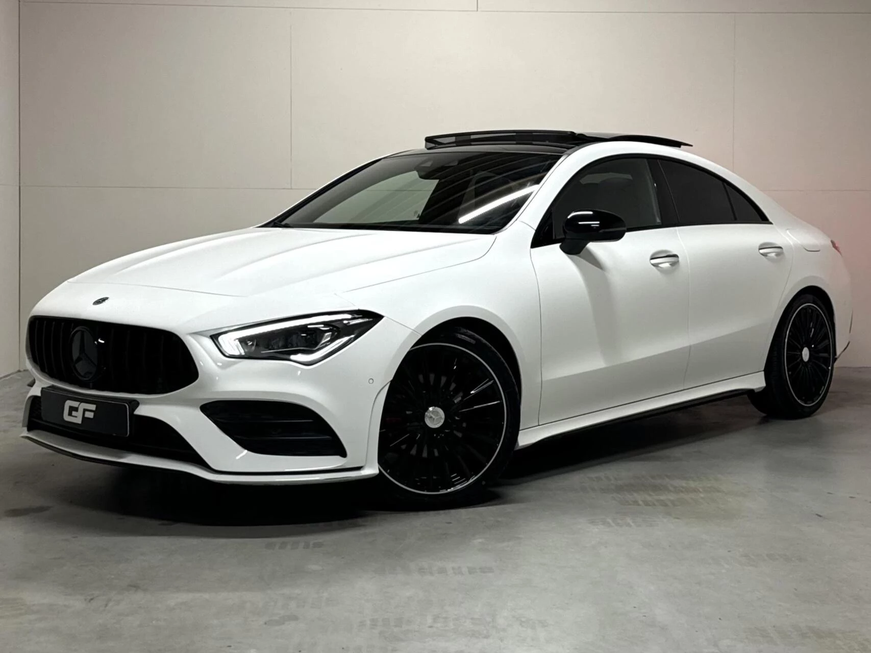 Hoofdafbeelding Mercedes-Benz CLA
