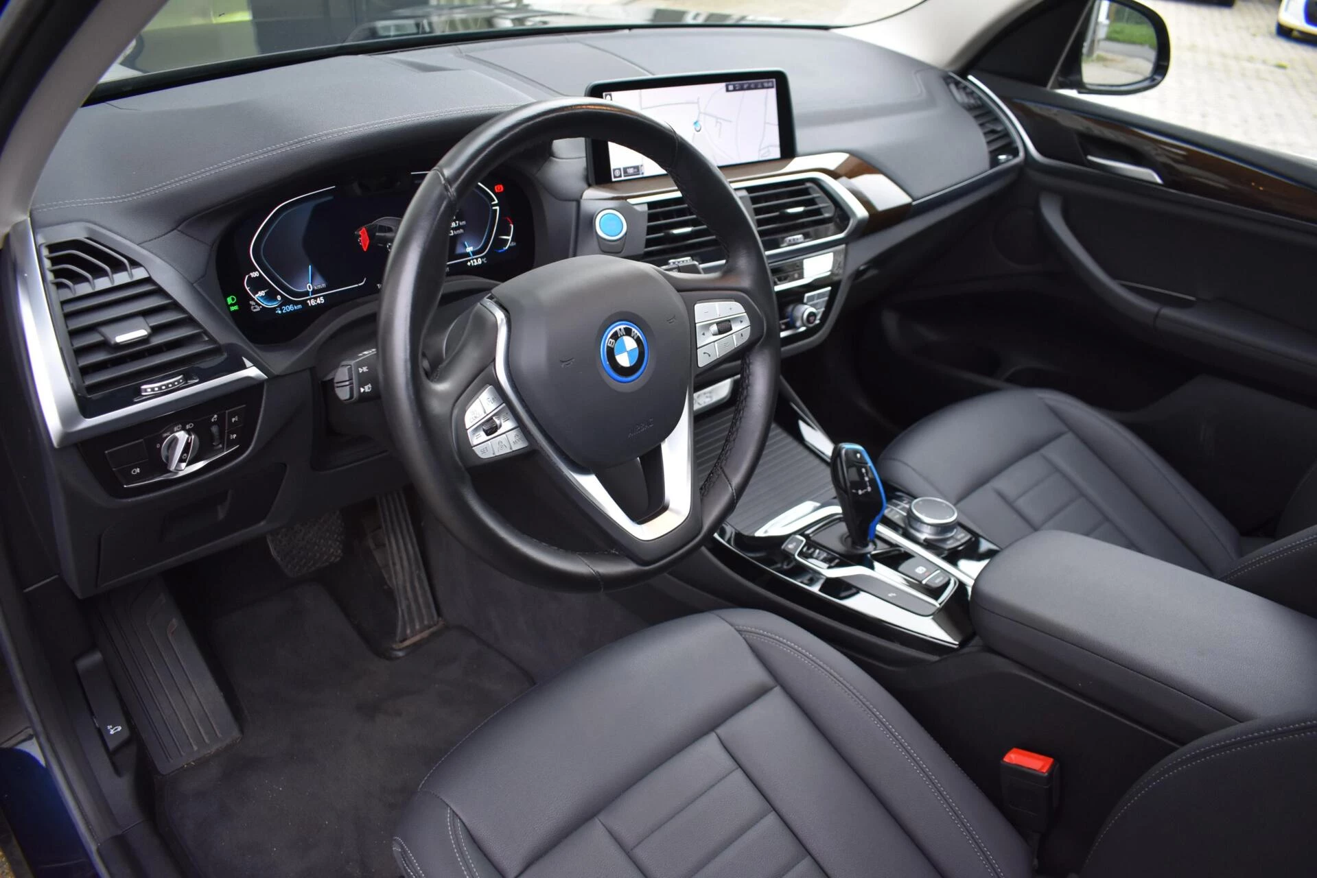 Hoofdafbeelding BMW iX3