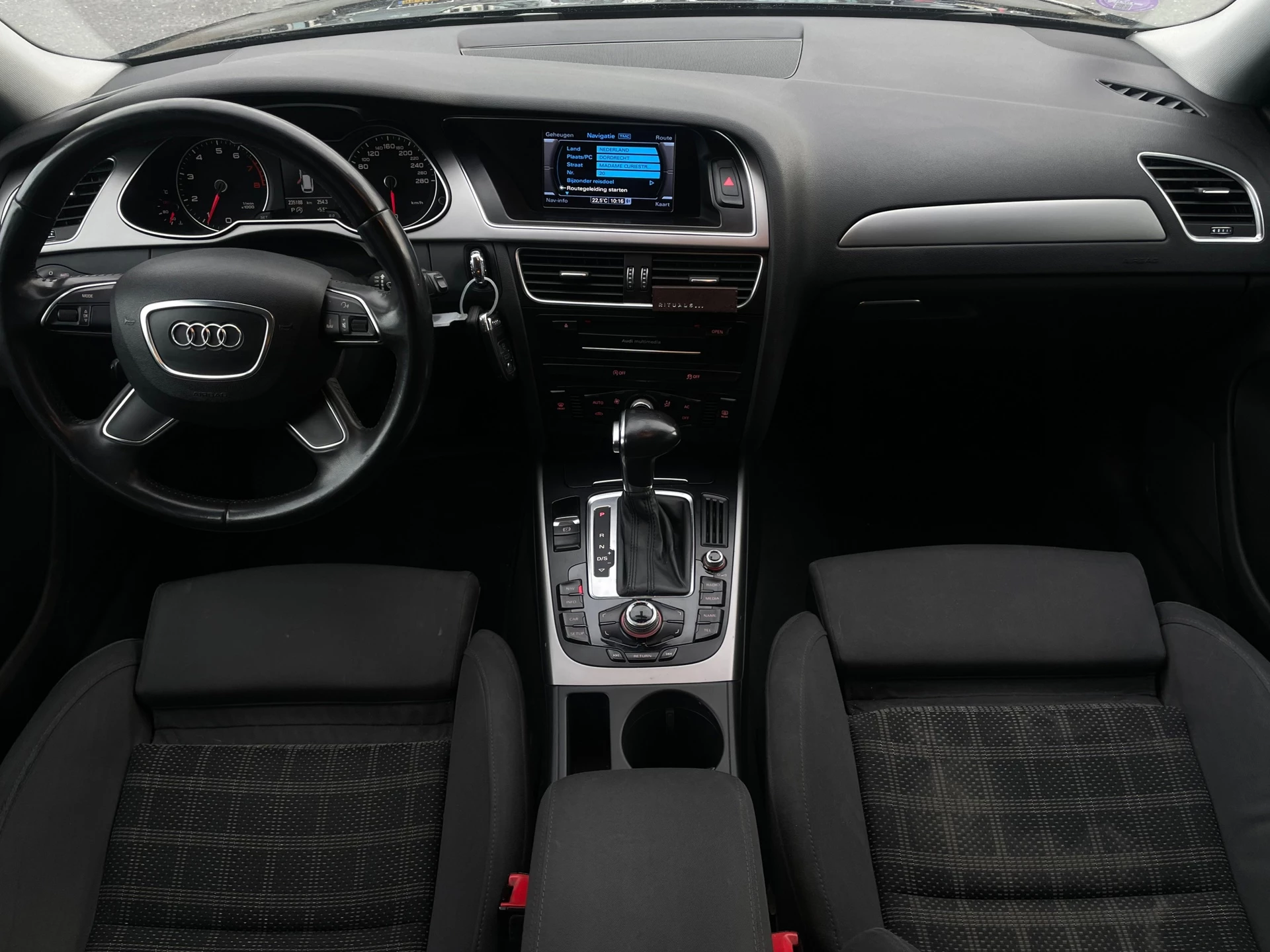 Hoofdafbeelding Audi A4