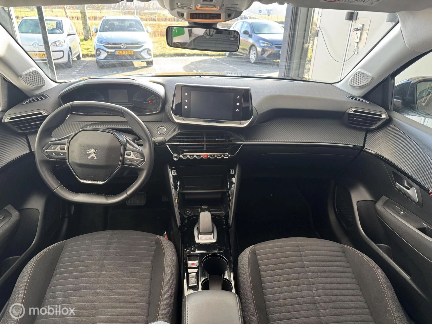 Hoofdafbeelding Peugeot e-208