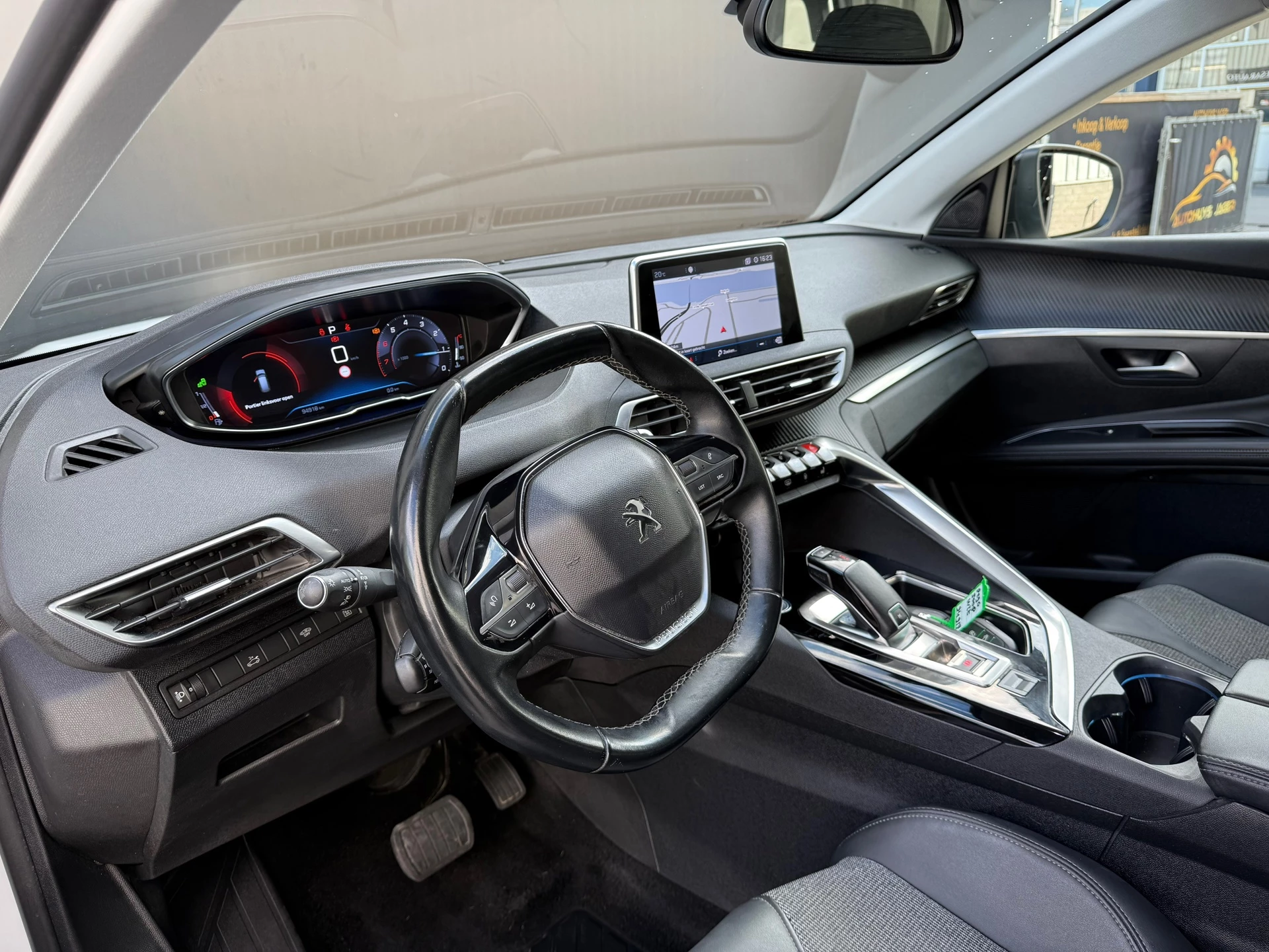 Hoofdafbeelding Peugeot 5008