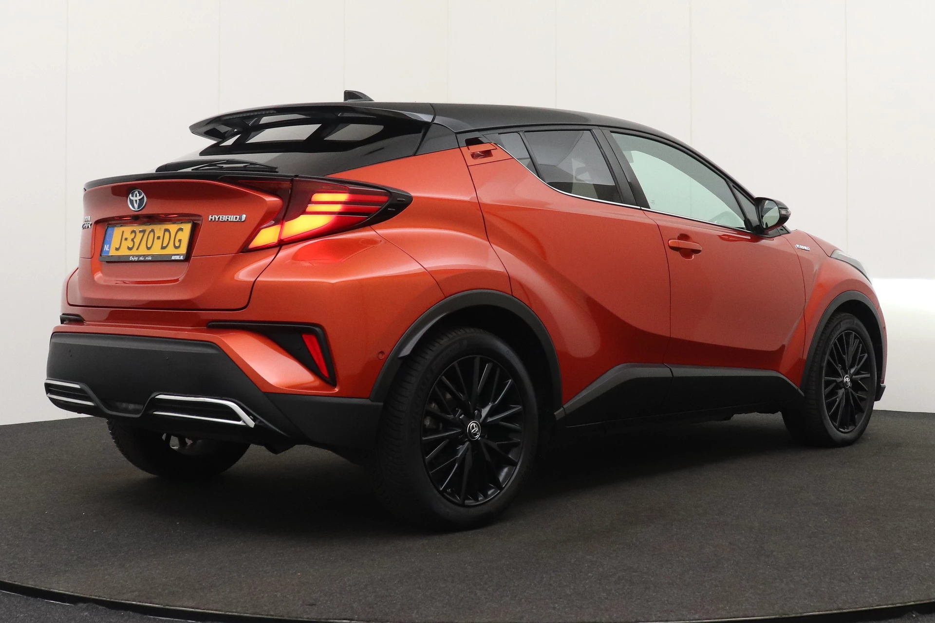 Hoofdafbeelding Toyota C-HR