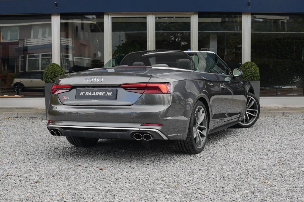 Hoofdafbeelding Audi S5