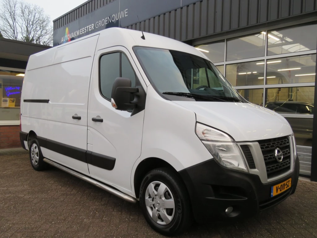Hoofdafbeelding Nissan NV400