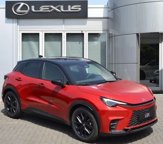 Lexus LBX 35th Edition DIRECT LEVERBAAR STOELVERW STUURVERW MEMORYSEAT EL-KOFFERKLEP KEYLESS BLIND-SPOT