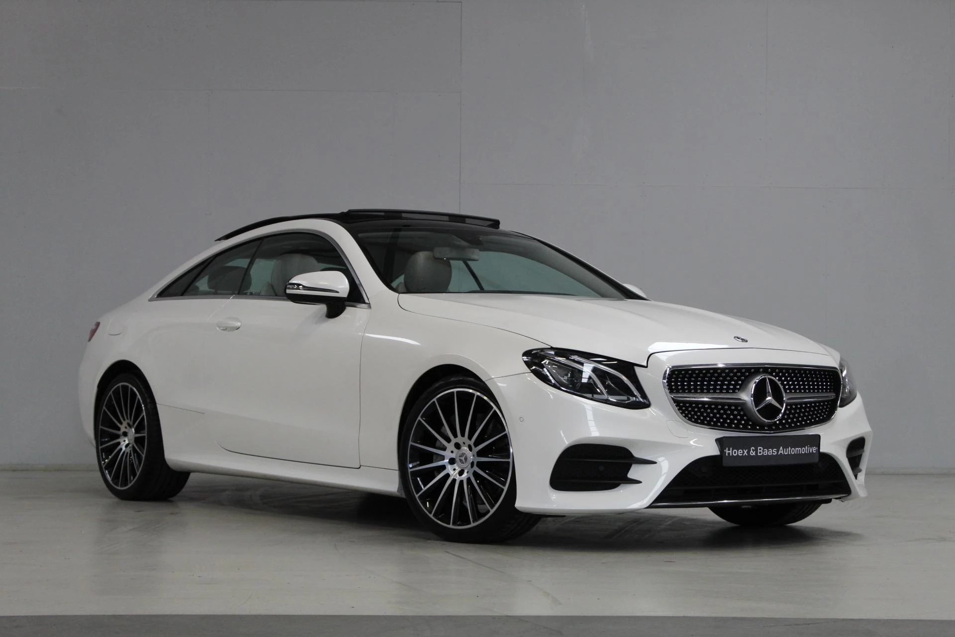 Hoofdafbeelding Mercedes-Benz E-Klasse