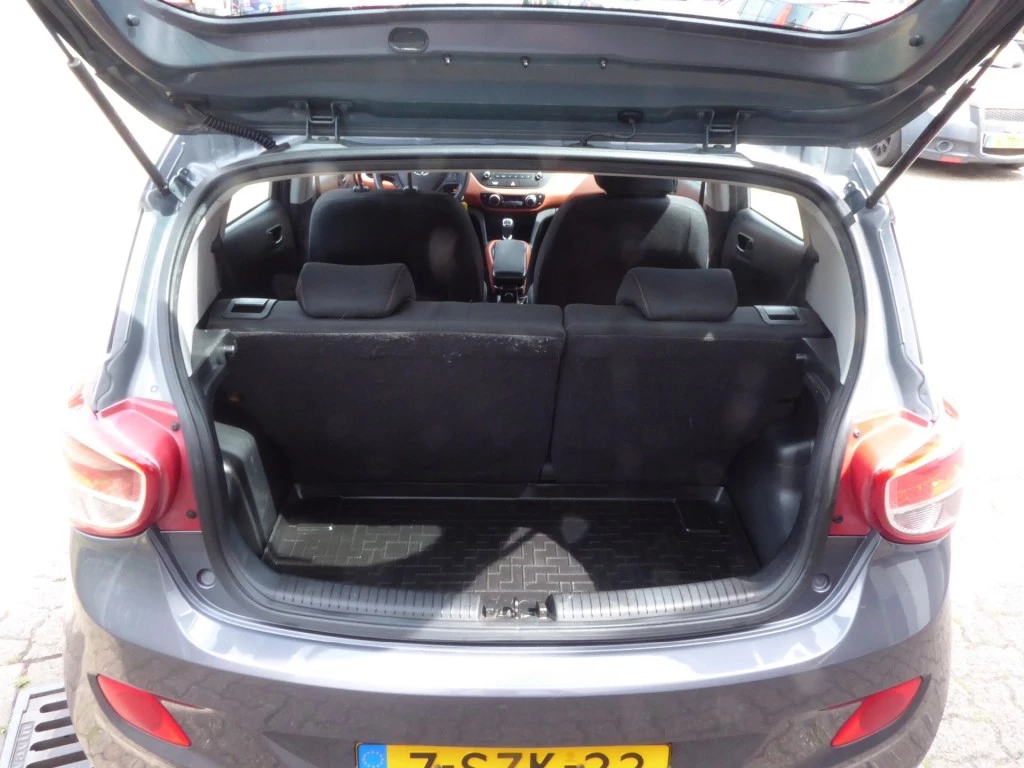 Hoofdafbeelding Hyundai i10