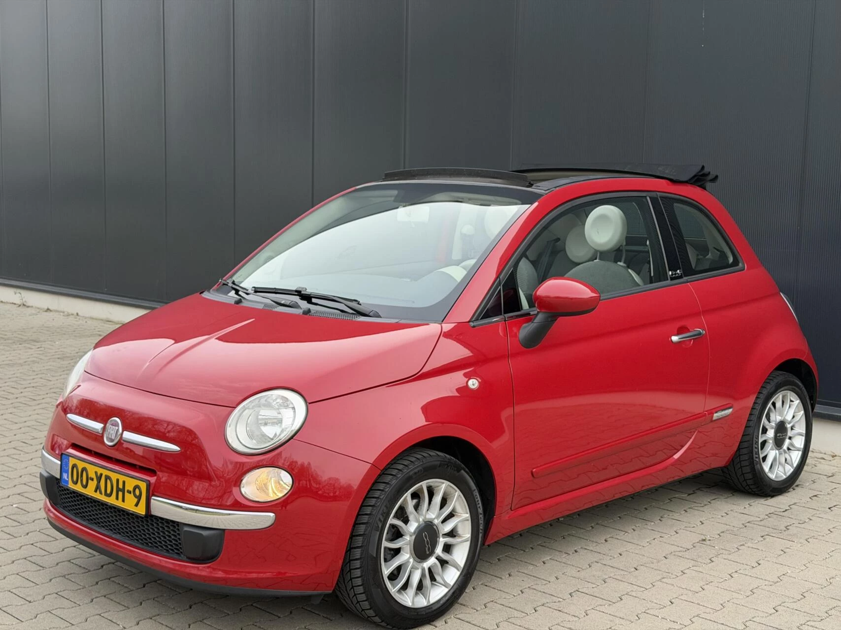 Hoofdafbeelding Fiat 500C