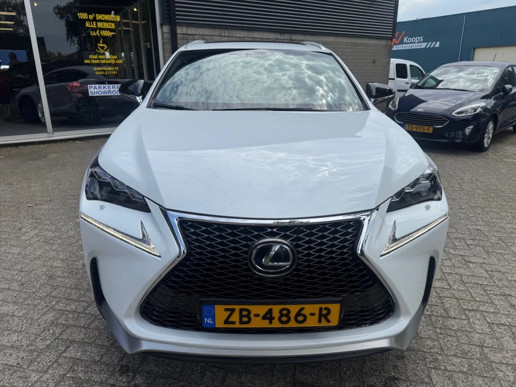 Hoofdafbeelding Lexus NX