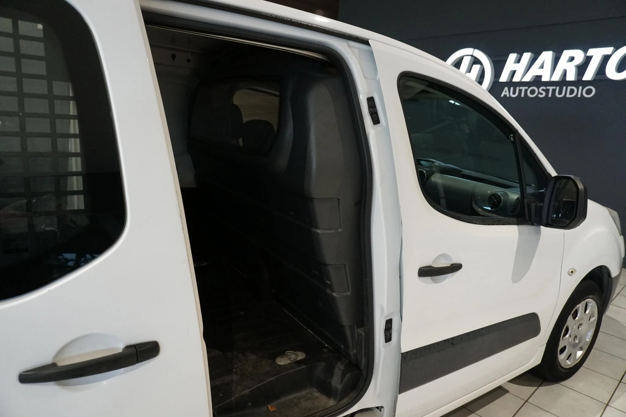 Hoofdafbeelding Peugeot Partner