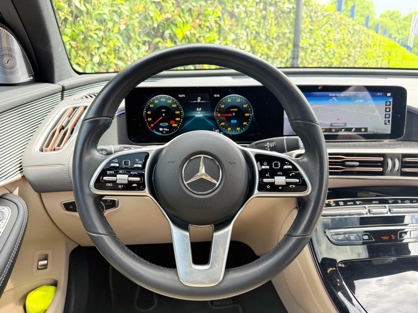 Hoofdafbeelding Mercedes-Benz EQC