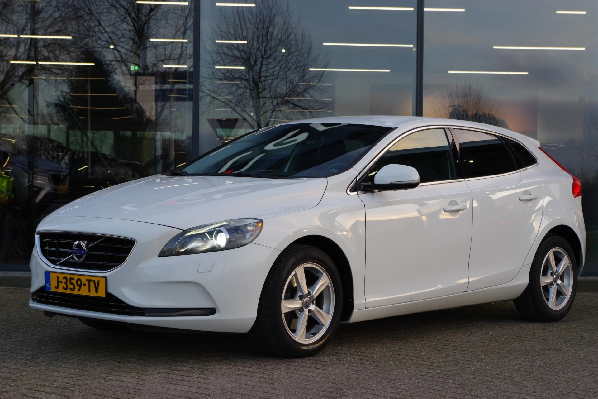 Hoofdafbeelding Volvo V40