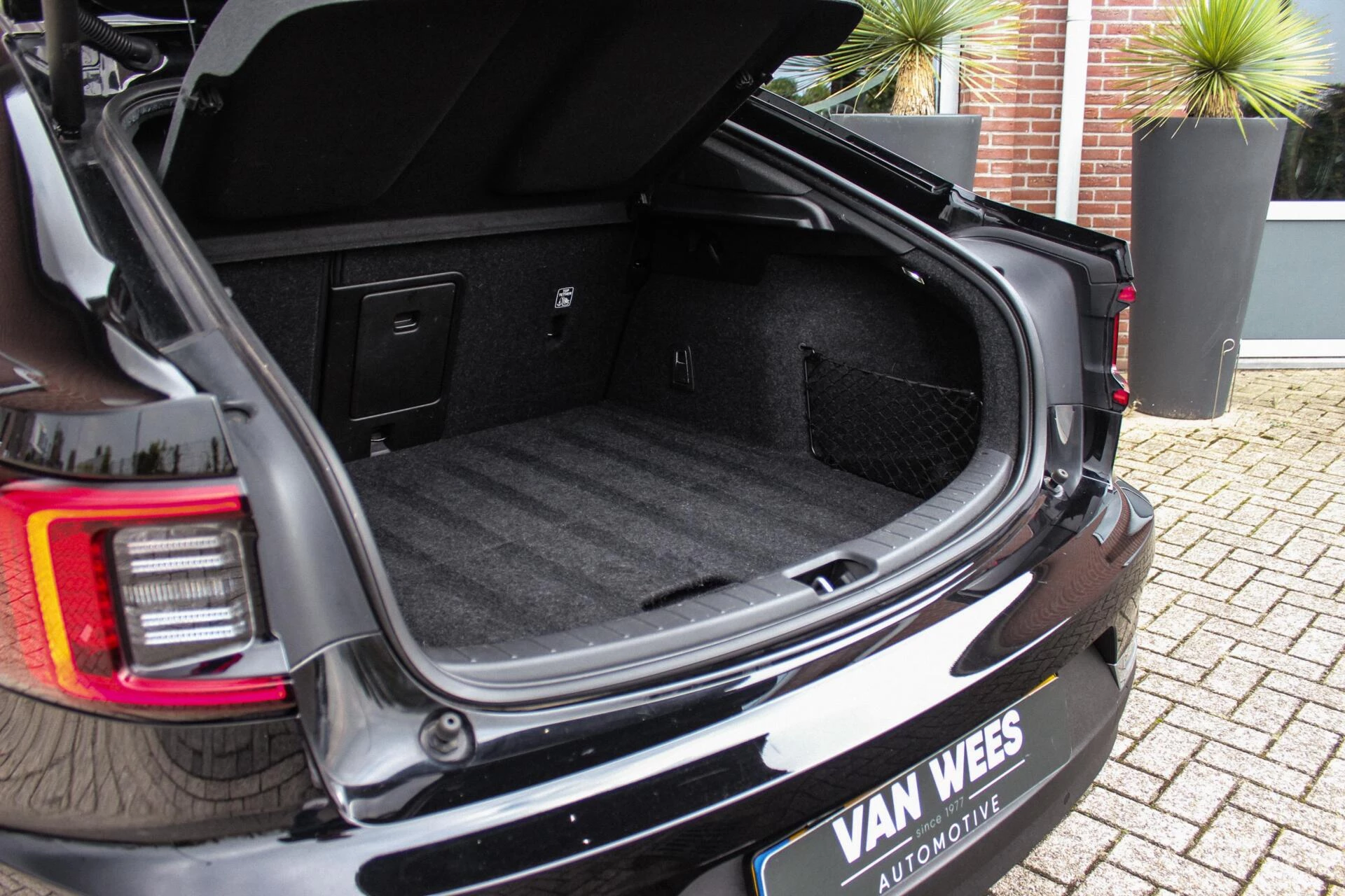 Hoofdafbeelding Polestar 2