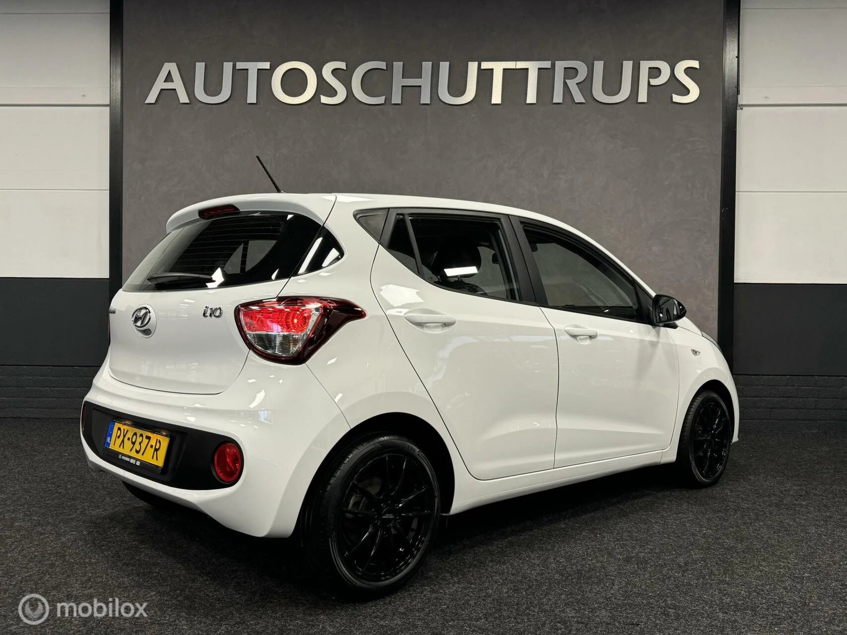 Hoofdafbeelding Hyundai i10