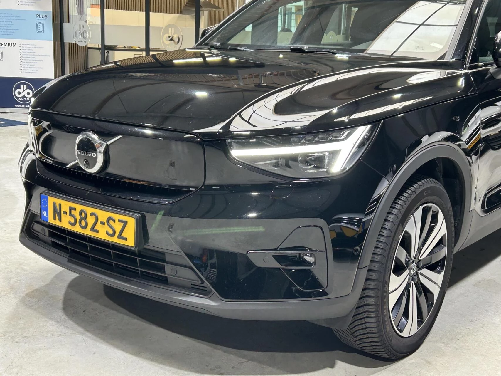 Hoofdafbeelding Volvo C40