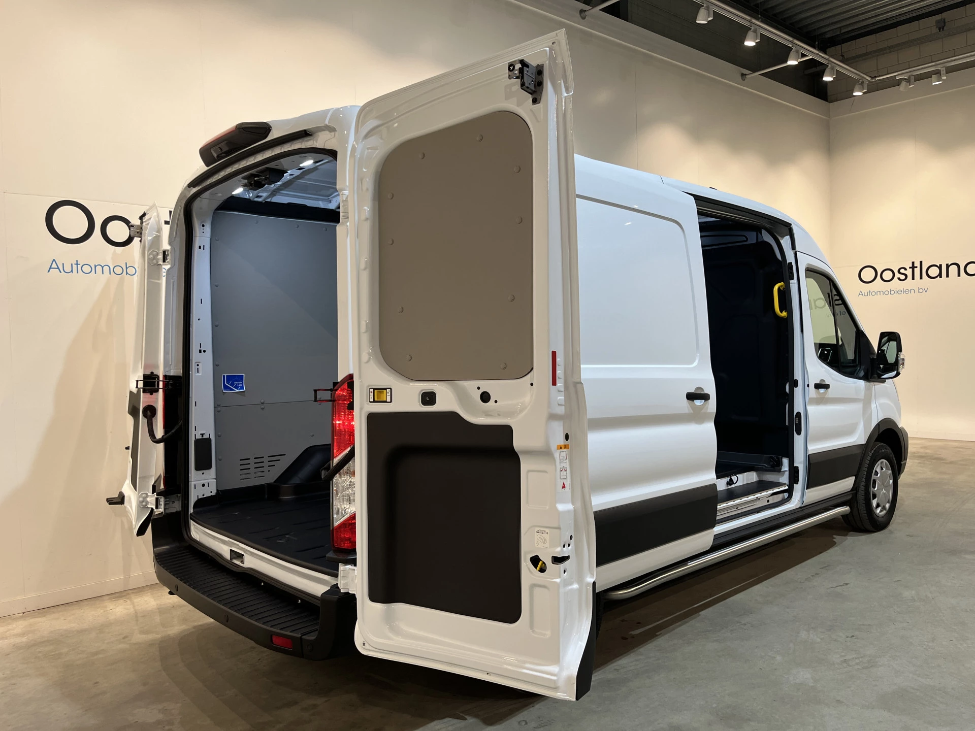 Hoofdafbeelding Ford E-Transit