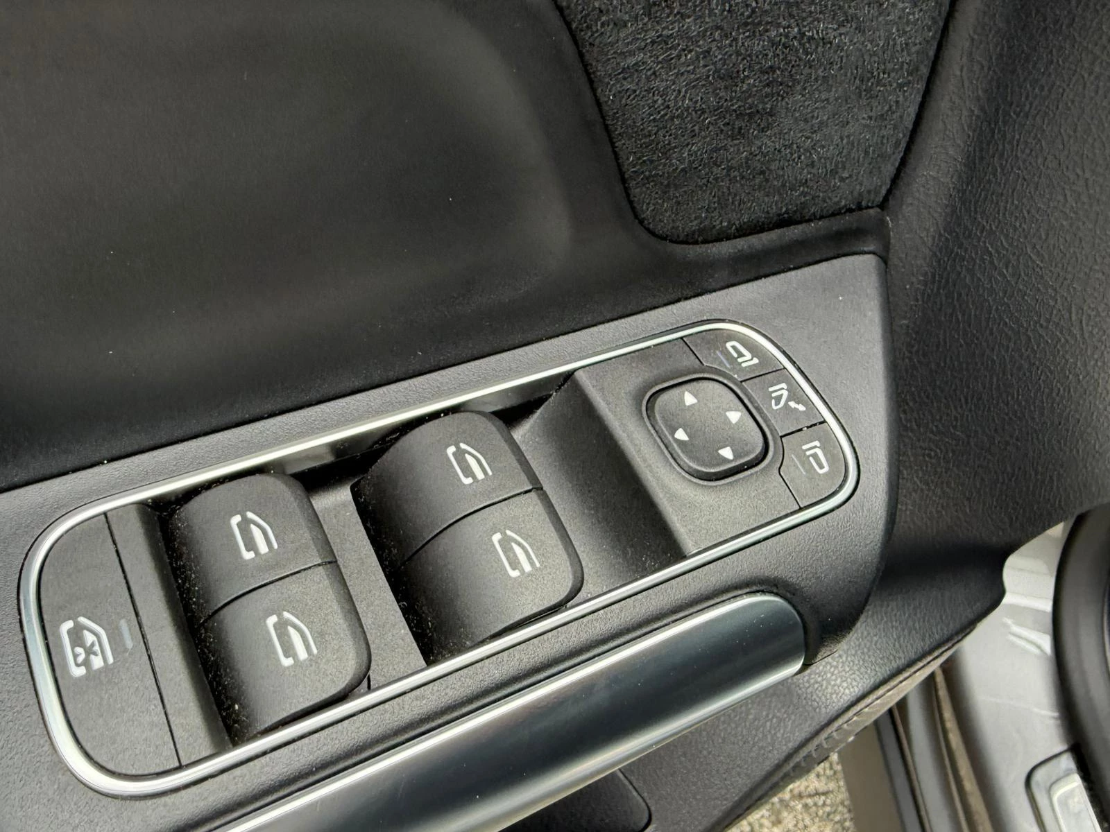 Hoofdafbeelding Mercedes-Benz EQA