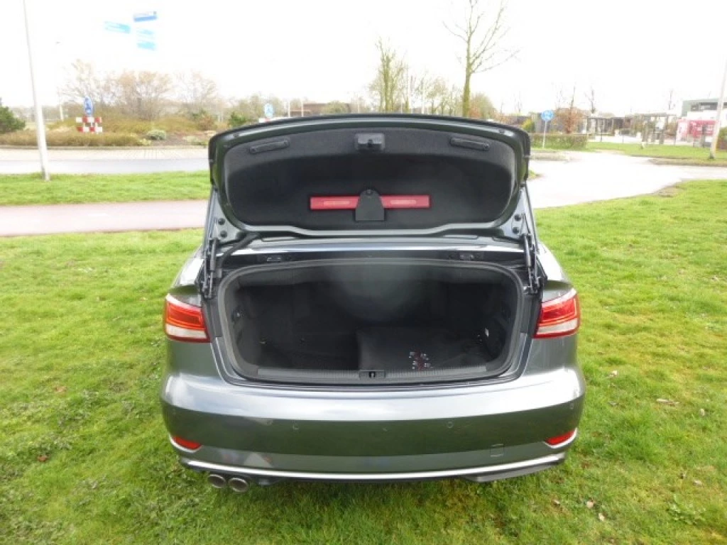 Hoofdafbeelding Audi Cabriolet