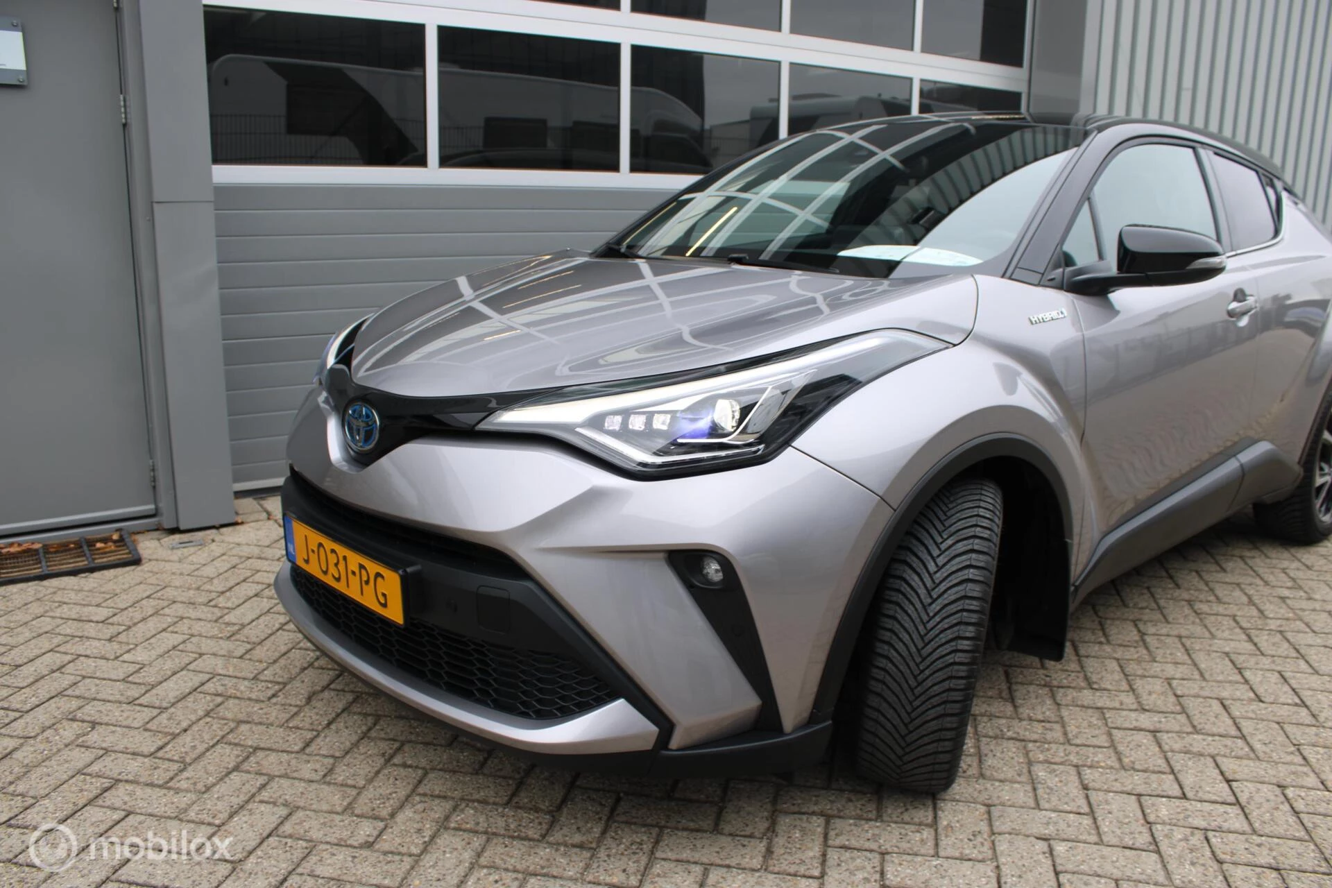 Hoofdafbeelding Toyota C-HR