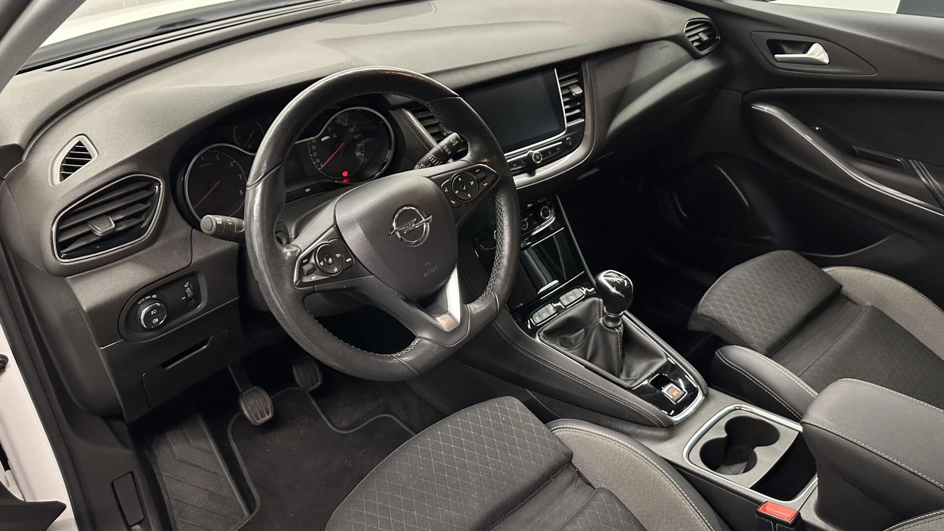 Hoofdafbeelding Opel Grandland X