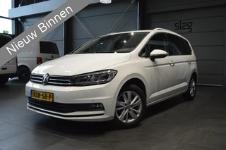 Volkswagen Touran 1.5 TSI Highline navi clima cruise led pdc 150 pk !!
