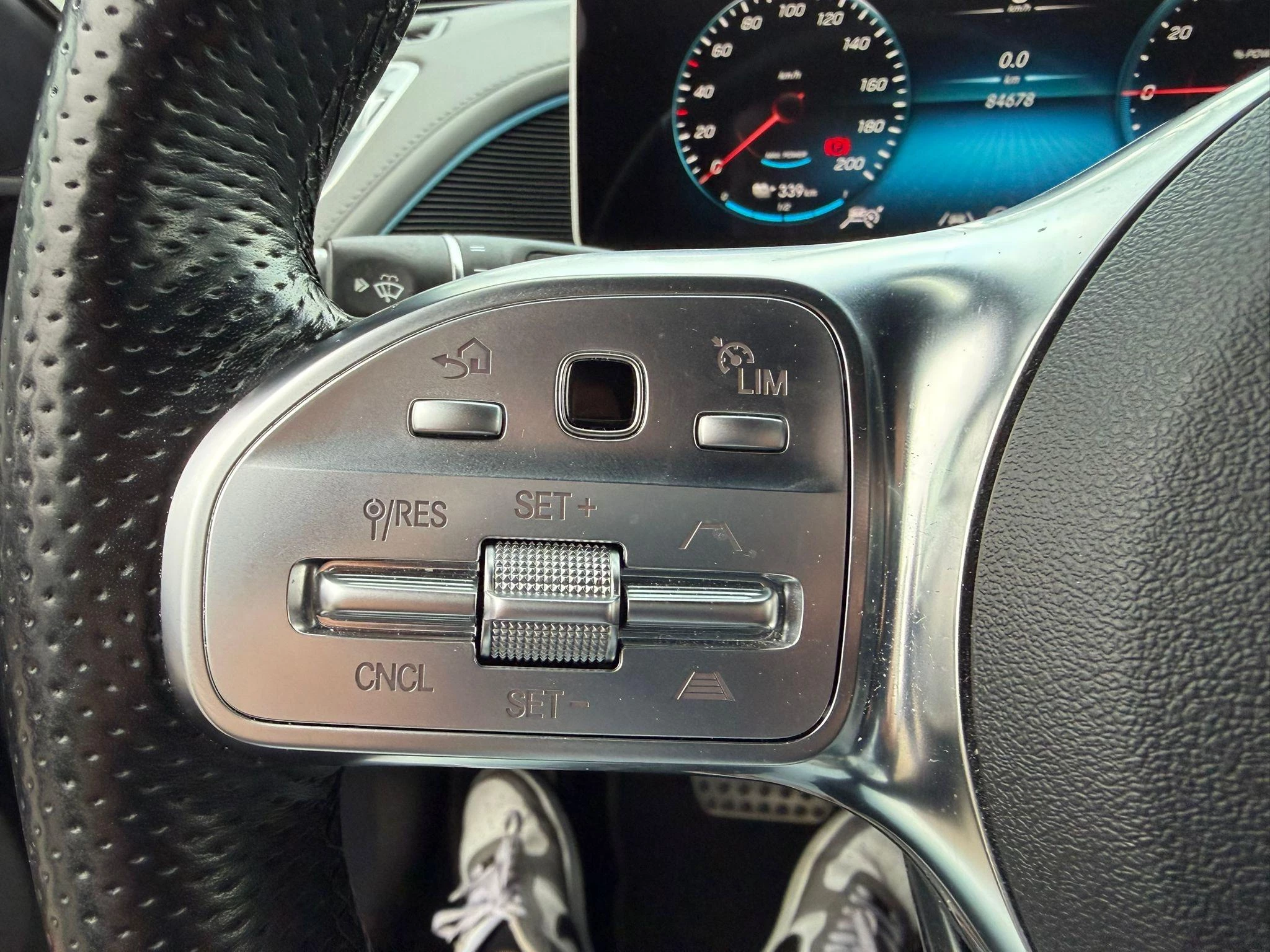 Hoofdafbeelding Mercedes-Benz EQC