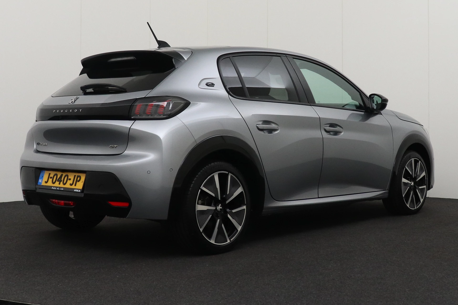 Hoofdafbeelding Peugeot e-208