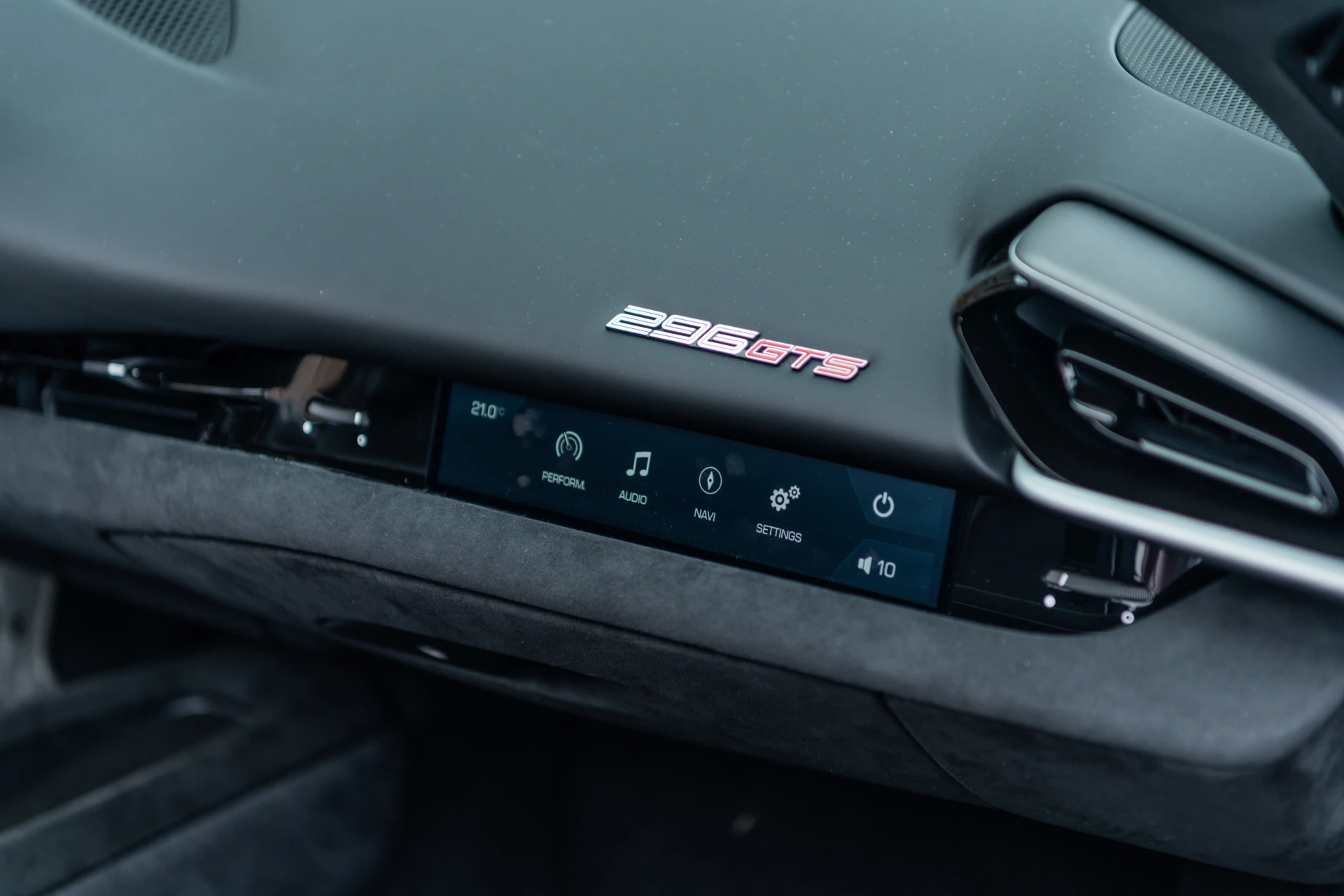 Hoofdafbeelding Ferrari 296