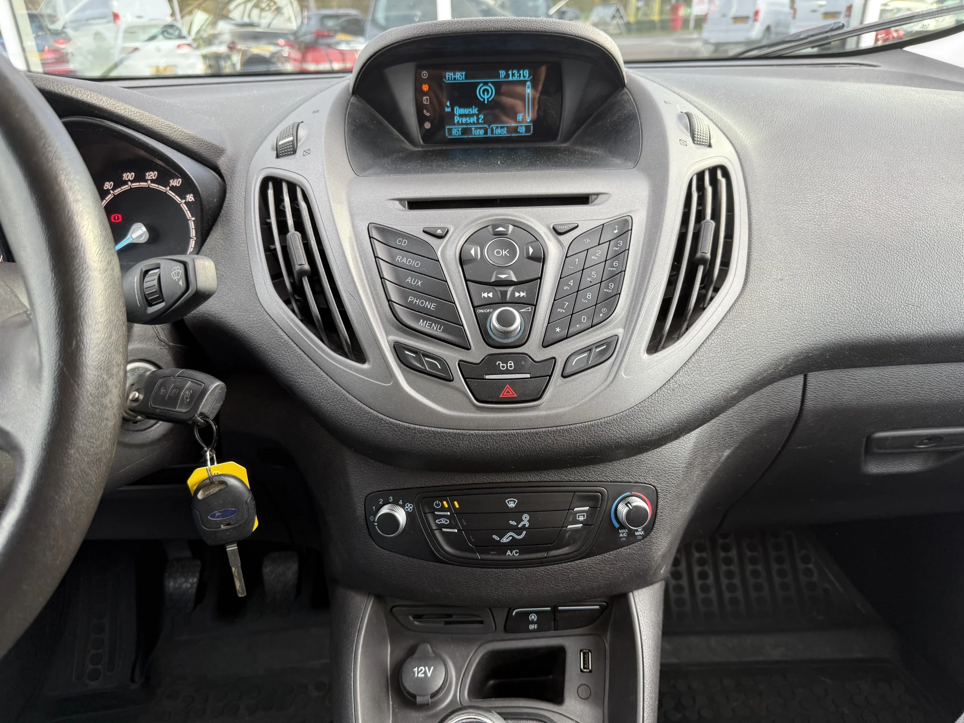 Hoofdafbeelding Ford Transit Courier