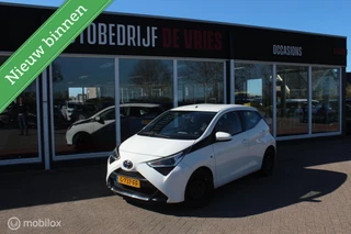Toyota Aygo 1.0 VVT-i X-play Airco/Carplay/Camera/Led/NAP