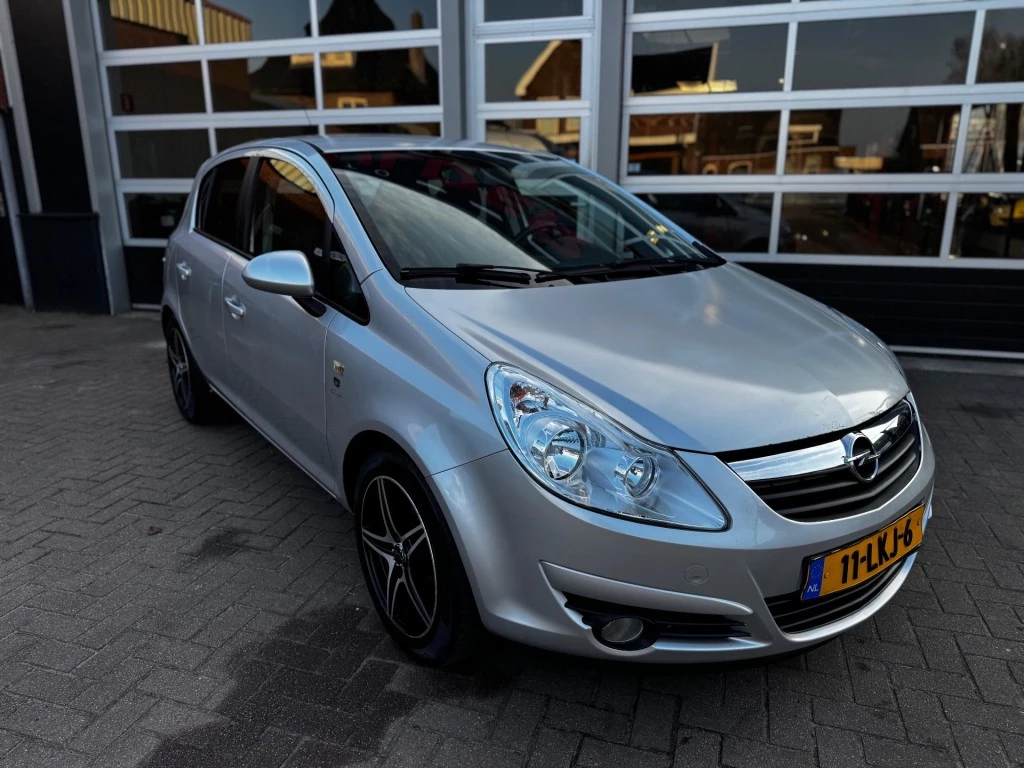 Hoofdafbeelding Opel Corsa