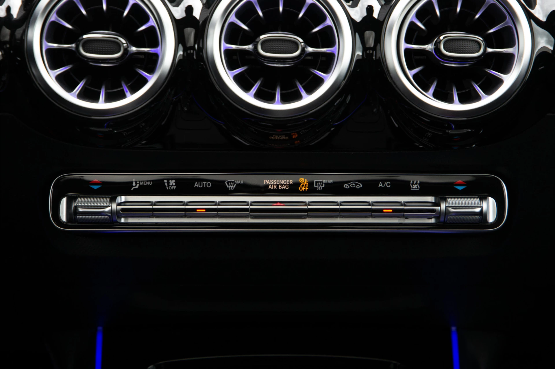 Hoofdafbeelding Mercedes-Benz EQA
