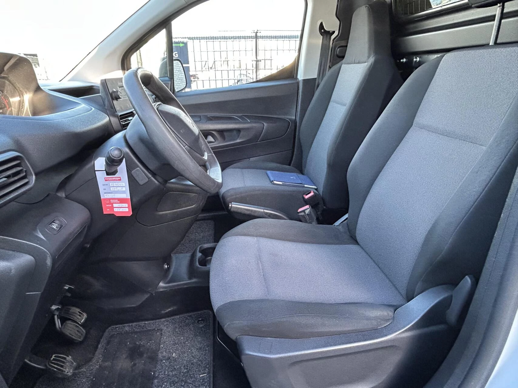 Hoofdafbeelding Peugeot Partner