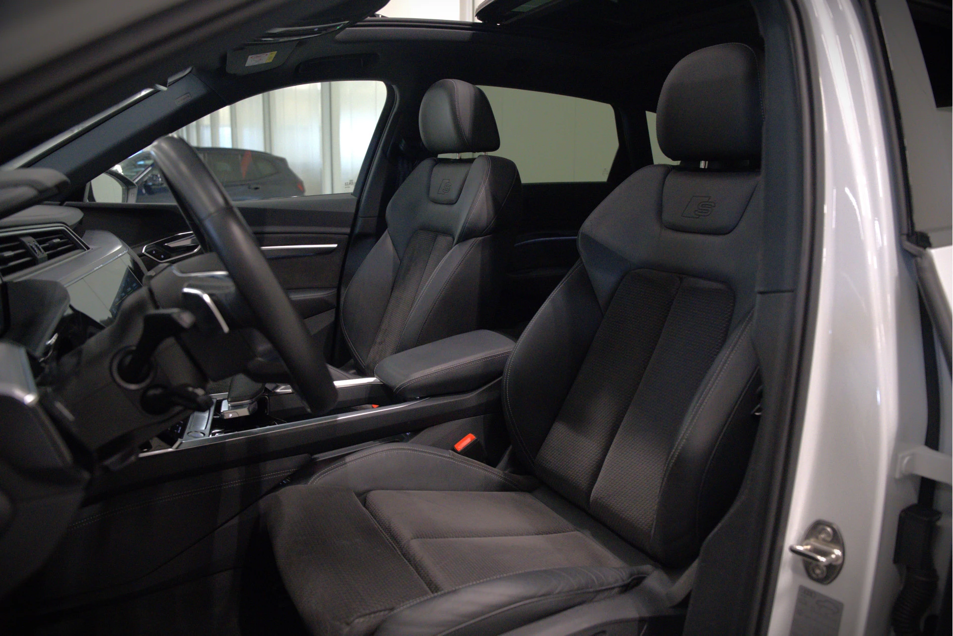 Hoofdafbeelding Audi e-tron