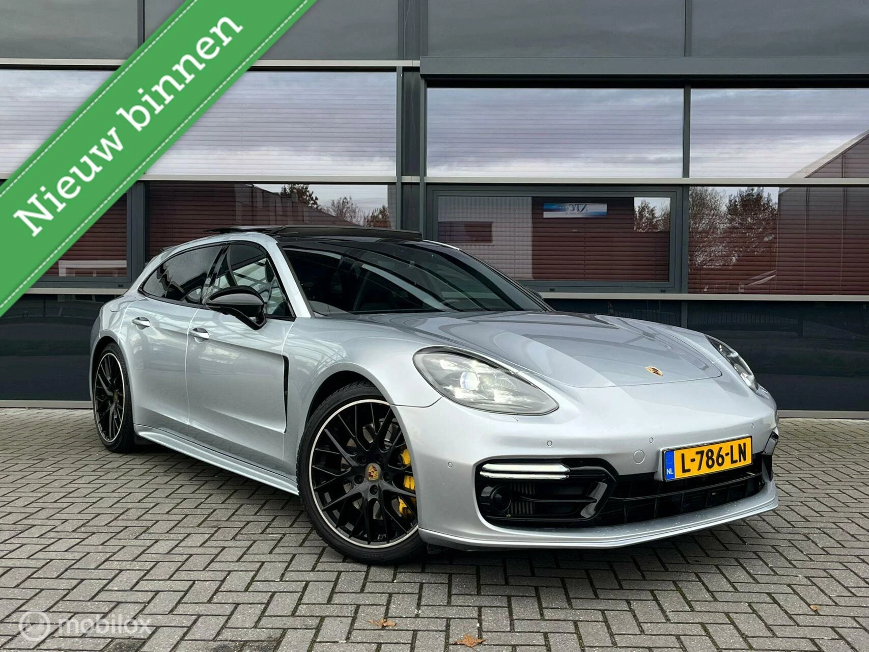 Hoofdafbeelding Porsche Panamera