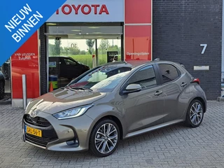 Toyota Yaris 1.5 Hybrid 130 Executive NIEUWE MODEL 130PK PDC NAVI STOEL- & STUURVERWARMING