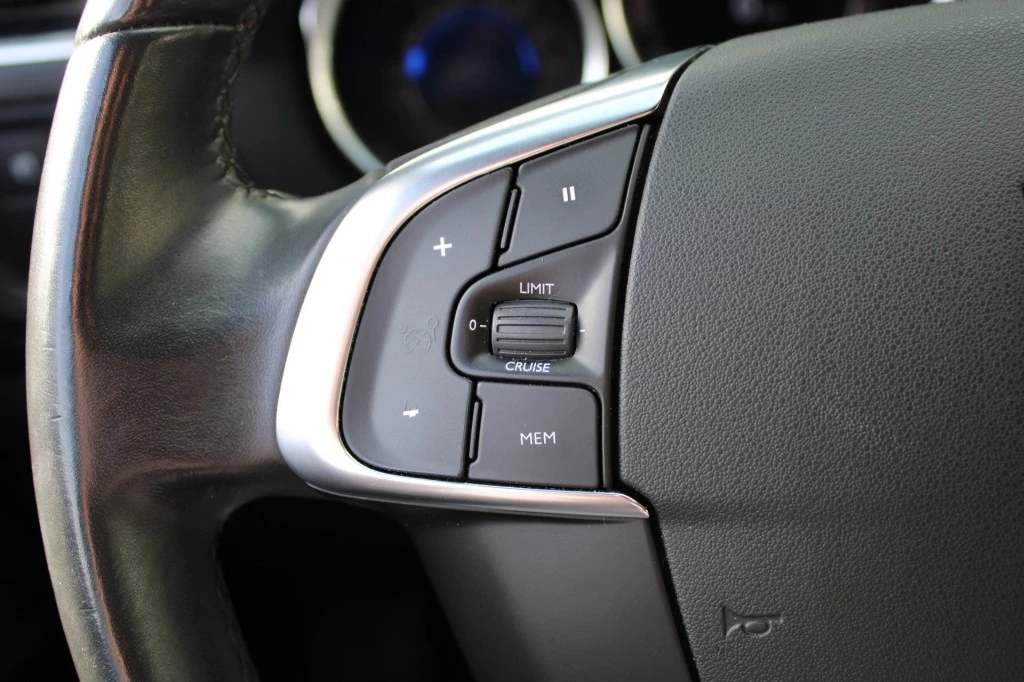 Hoofdafbeelding DS DS 4