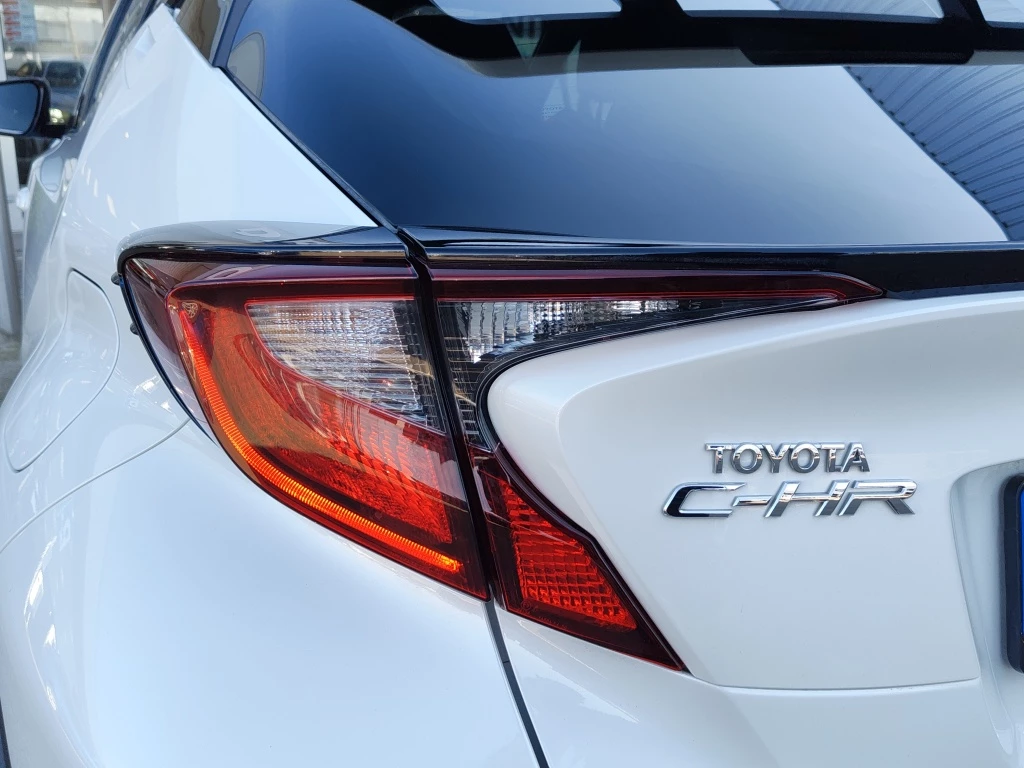 Hoofdafbeelding Toyota C-HR