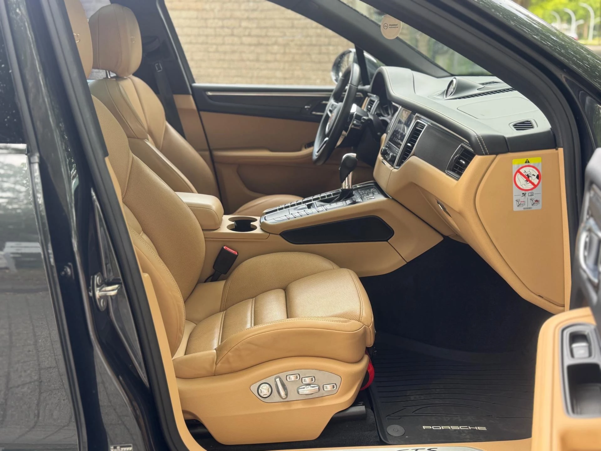 Hoofdafbeelding Porsche Macan