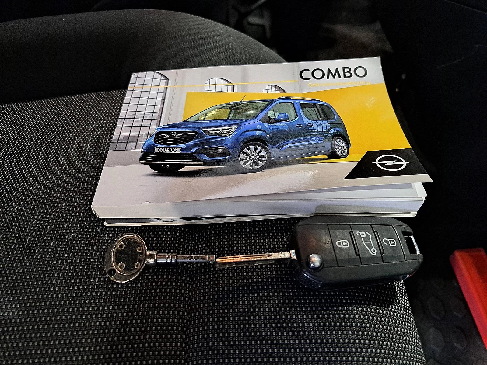 Hoofdafbeelding Opel Combo