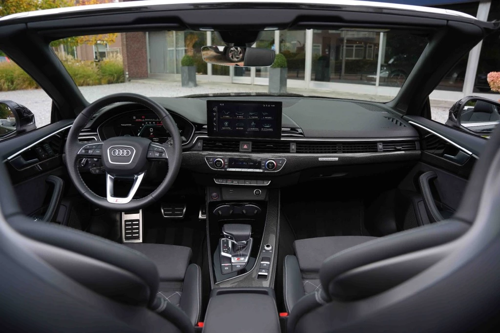 Hoofdafbeelding Audi S5