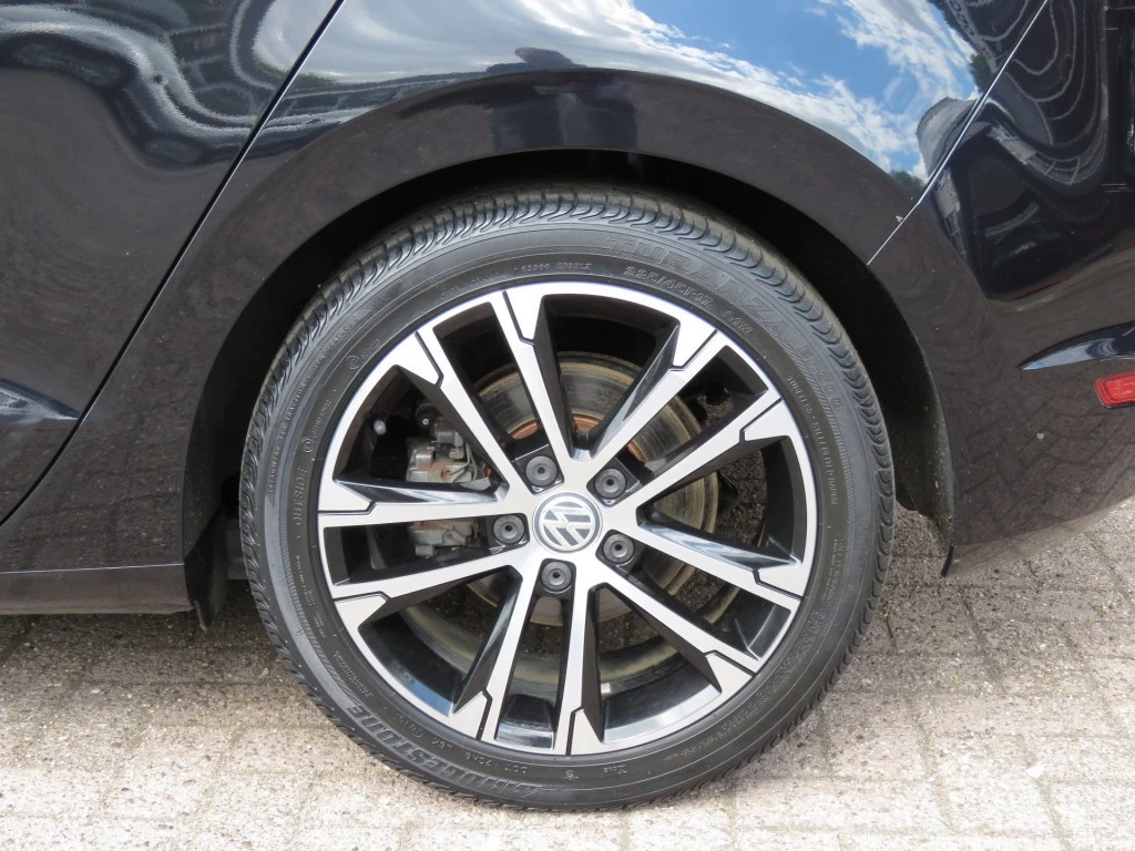 Hoofdafbeelding Volkswagen Golf Sportsvan