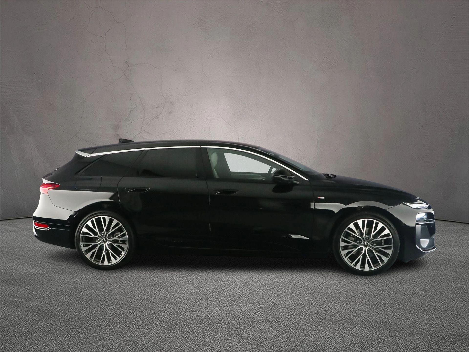 Hoofdafbeelding Audi A6 Avant e-tron