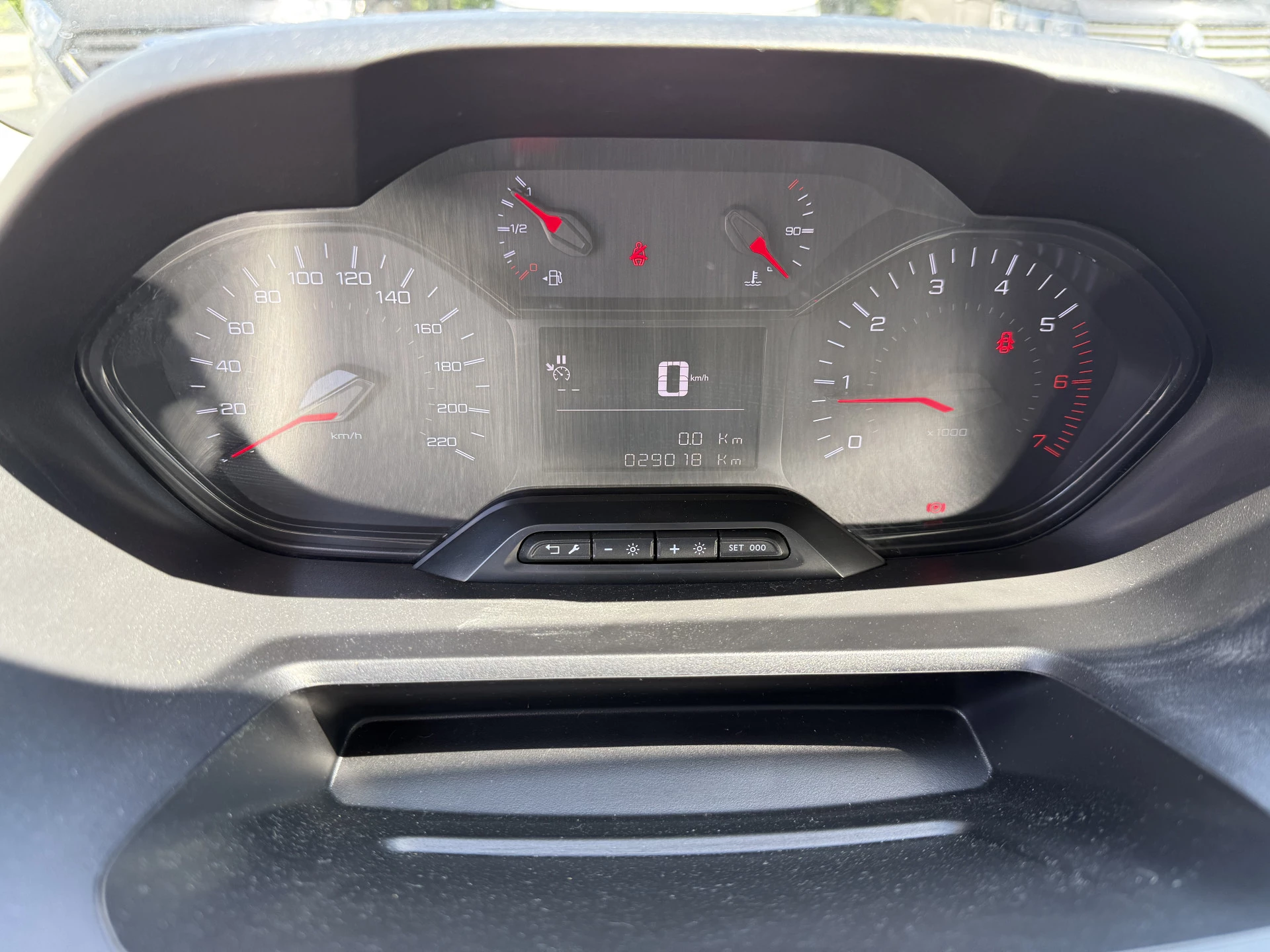 Hoofdafbeelding Peugeot Partner