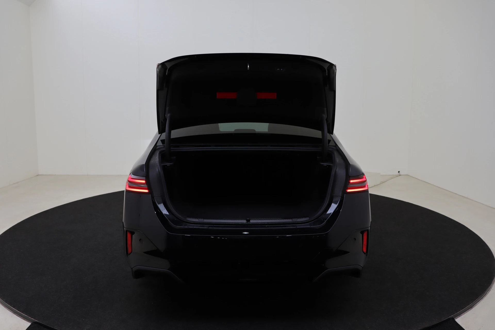 Hoofdafbeelding BMW i5