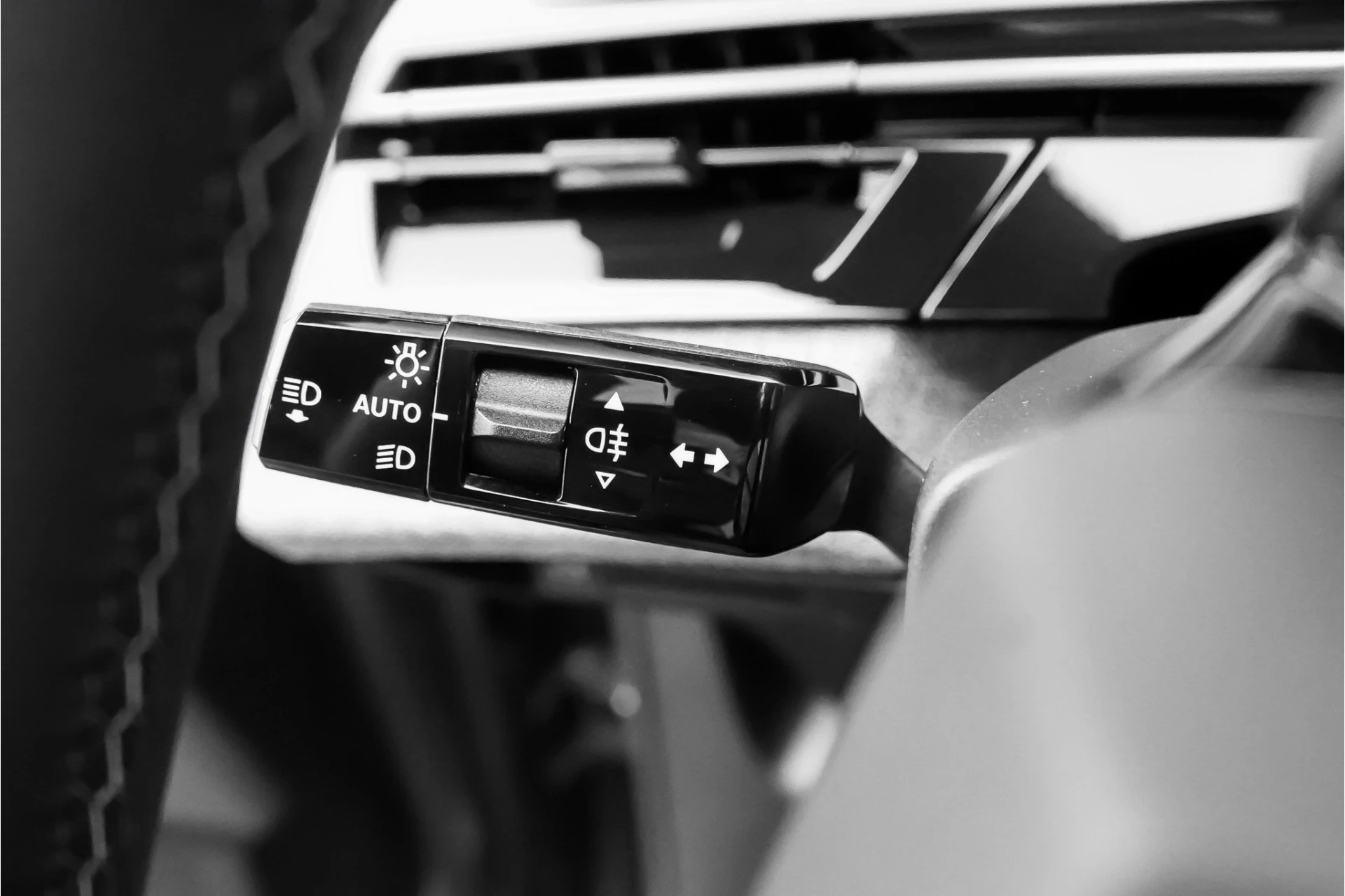 Hoofdafbeelding Peugeot e-3008