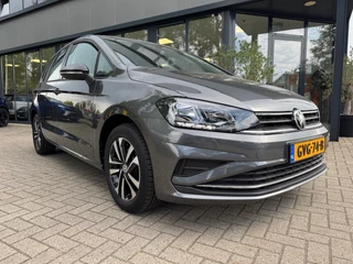 Hoofdafbeelding Volkswagen Golf Sportsvan Volkswagen Golf Sportsvan 1.0 TSI Highline Navi / PDC / Airco  Achter rij camera /