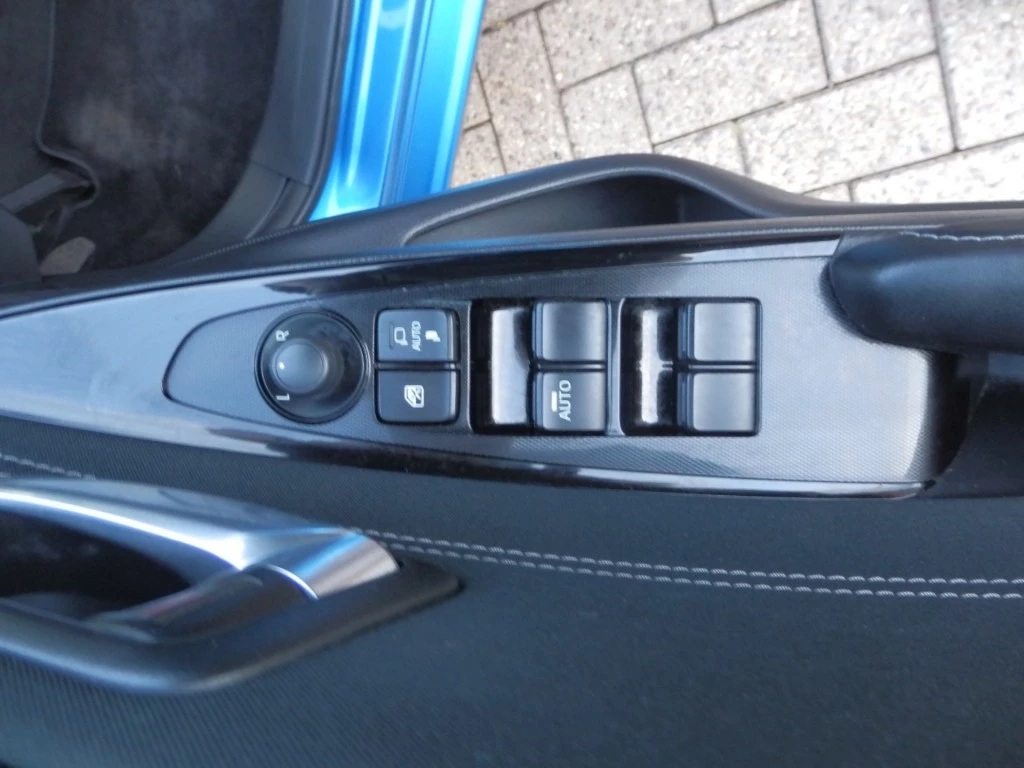 Hoofdafbeelding Mazda 2