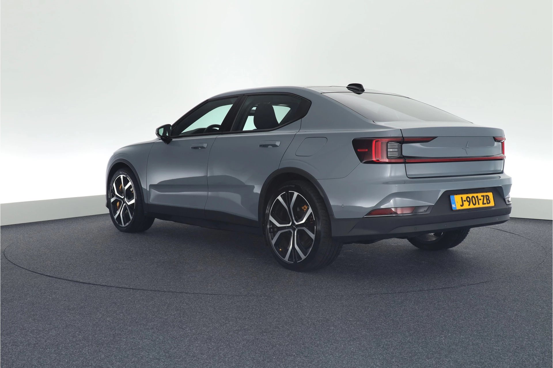 Hoofdafbeelding Polestar 2