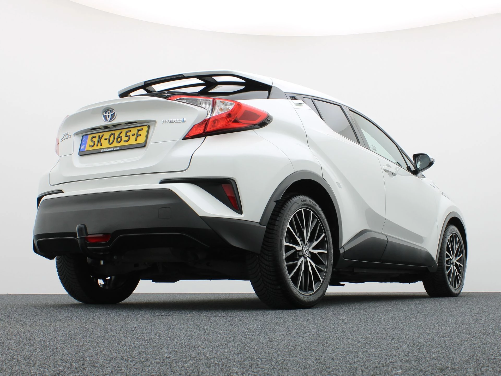 Hoofdafbeelding Toyota C-HR